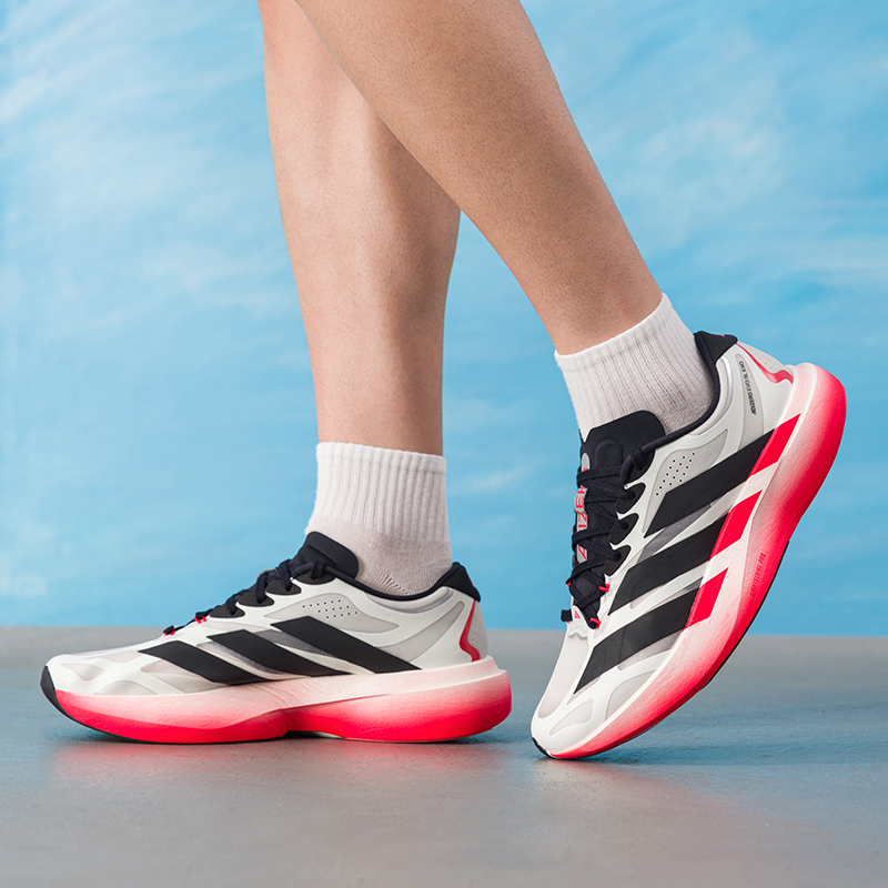 أحذية رجالية من أديداس، تصميم  - مراجعة Lightweight Road Running Shoes وسعره