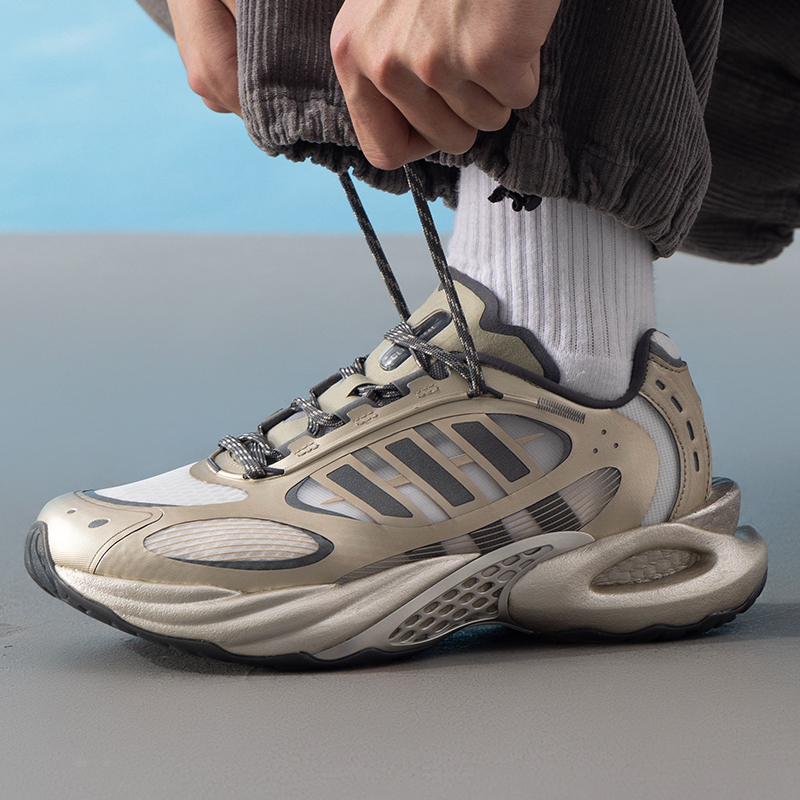 أحذية أديداس للرجال والنساء، أ - مراجعة Lightweight Road Running Shoes وسعره